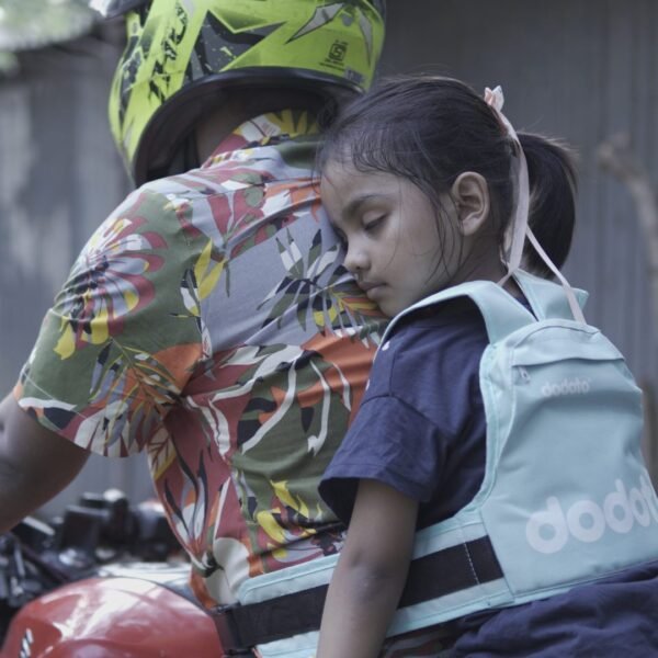 Kids Motorcycle Safety Belt (১ বছর থেকে ১২ বছরের বাচ্চাদের জন্য) - Image 3